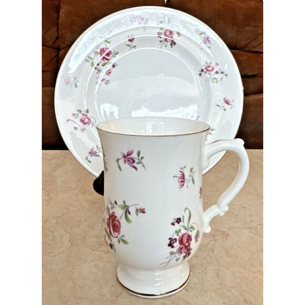 ROYAL VICTORIA Bone China ROSE SPRAYS Cup & Dessert Plate SET Pink Roses Vintage